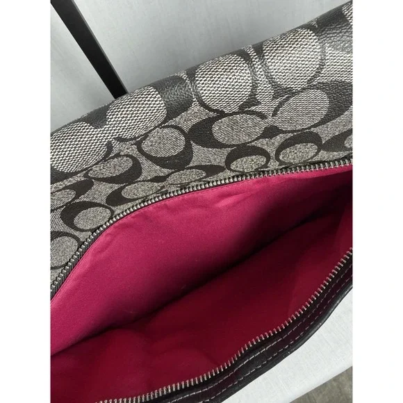 Coach‎ Ashley Signature Coated Canvas Flap Closure Messenger Diaper Shoulder Bag - Picture 8 of 16